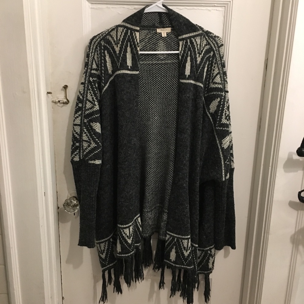 Debut Size M/L Cardigan